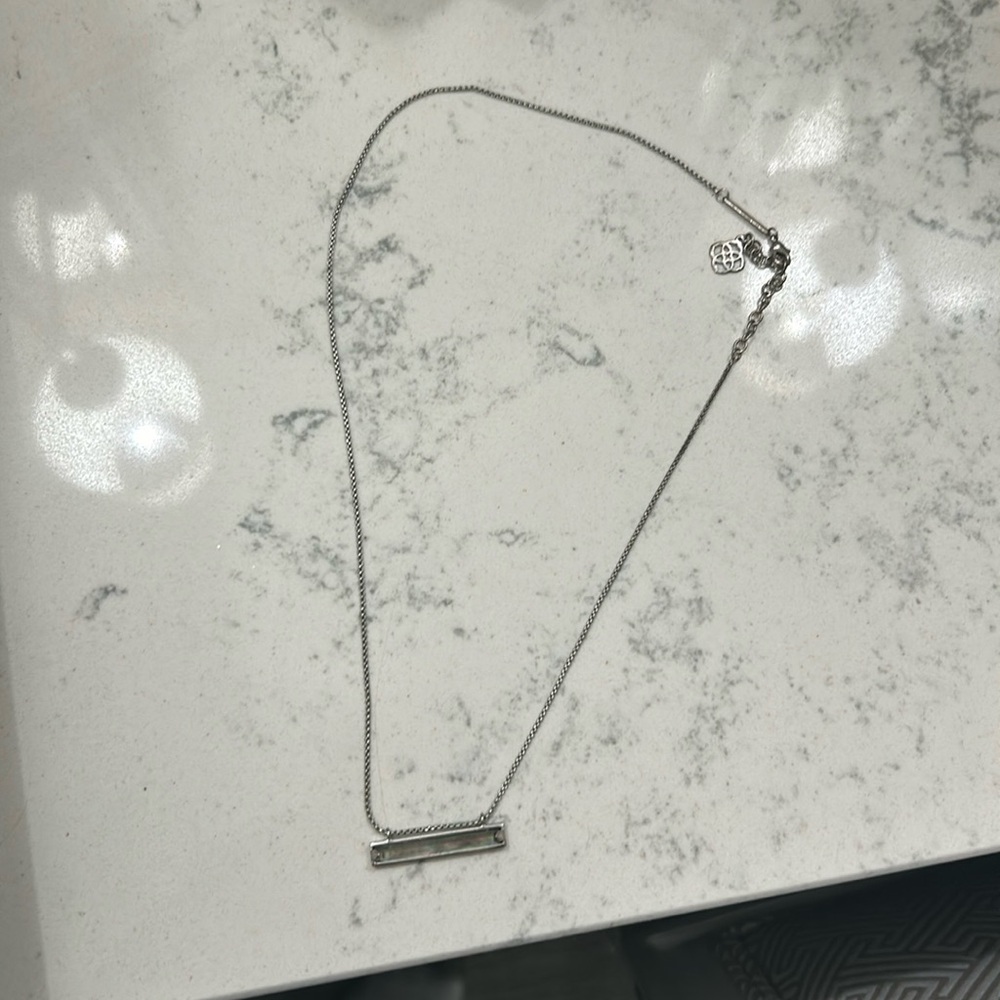 Kendra Scott bar necklace